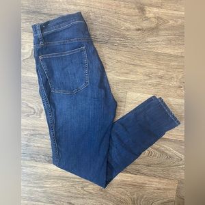 Madewell high rise jeans in 30T